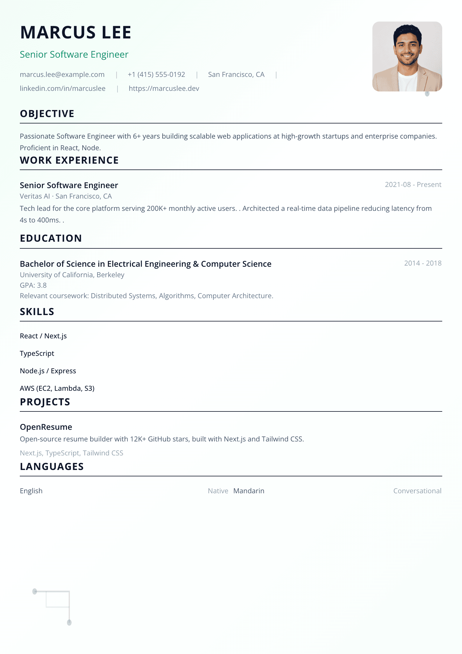Code Classic 03 resume template preview