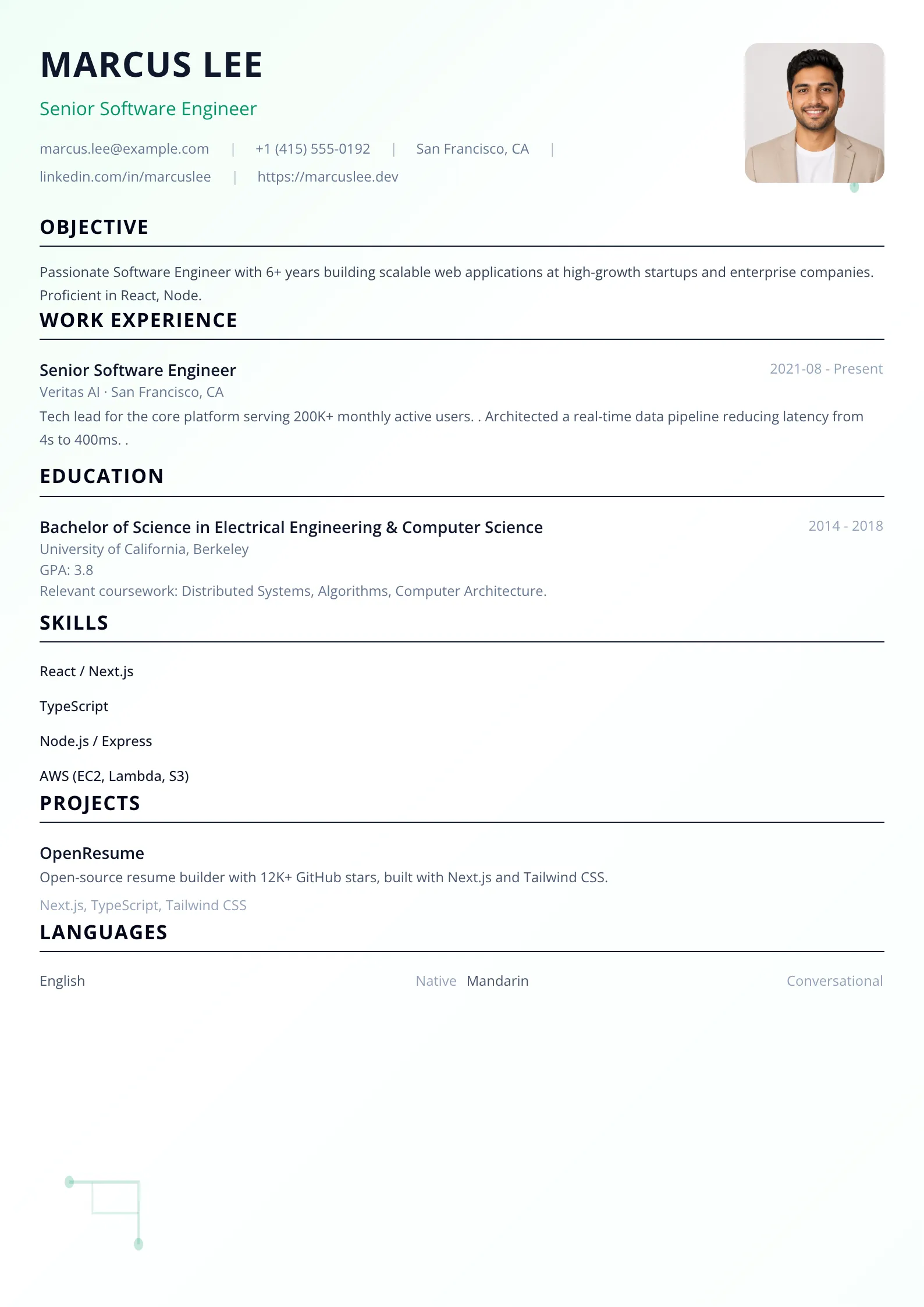 Code Classic 03 resume template preview